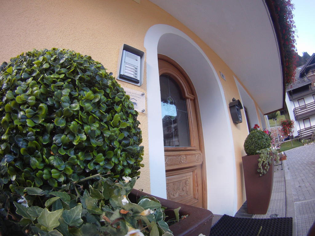 Appartamenti Cesa Crepa Neigra Canazei Exterior foto